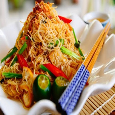 Singapore Noodles (Chicken / Veg)